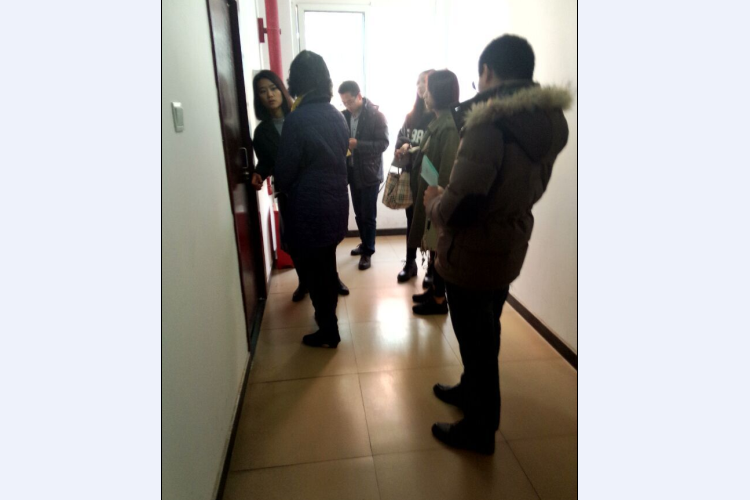 系学工办开展学生宿舍冬季用电防火安全隐患排查