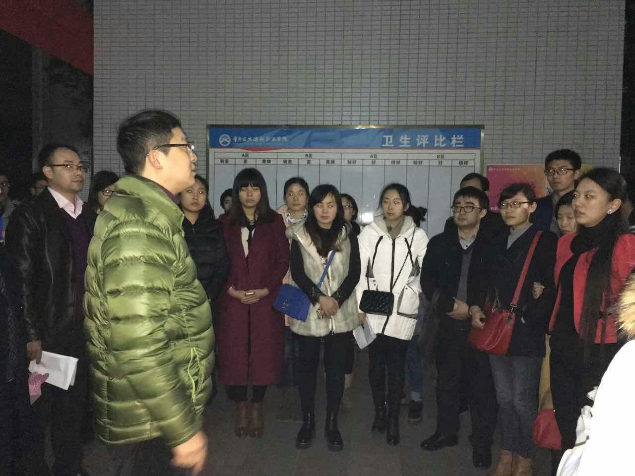 beat365英国官网网站"圣诞夜"学生宿舍安全检查