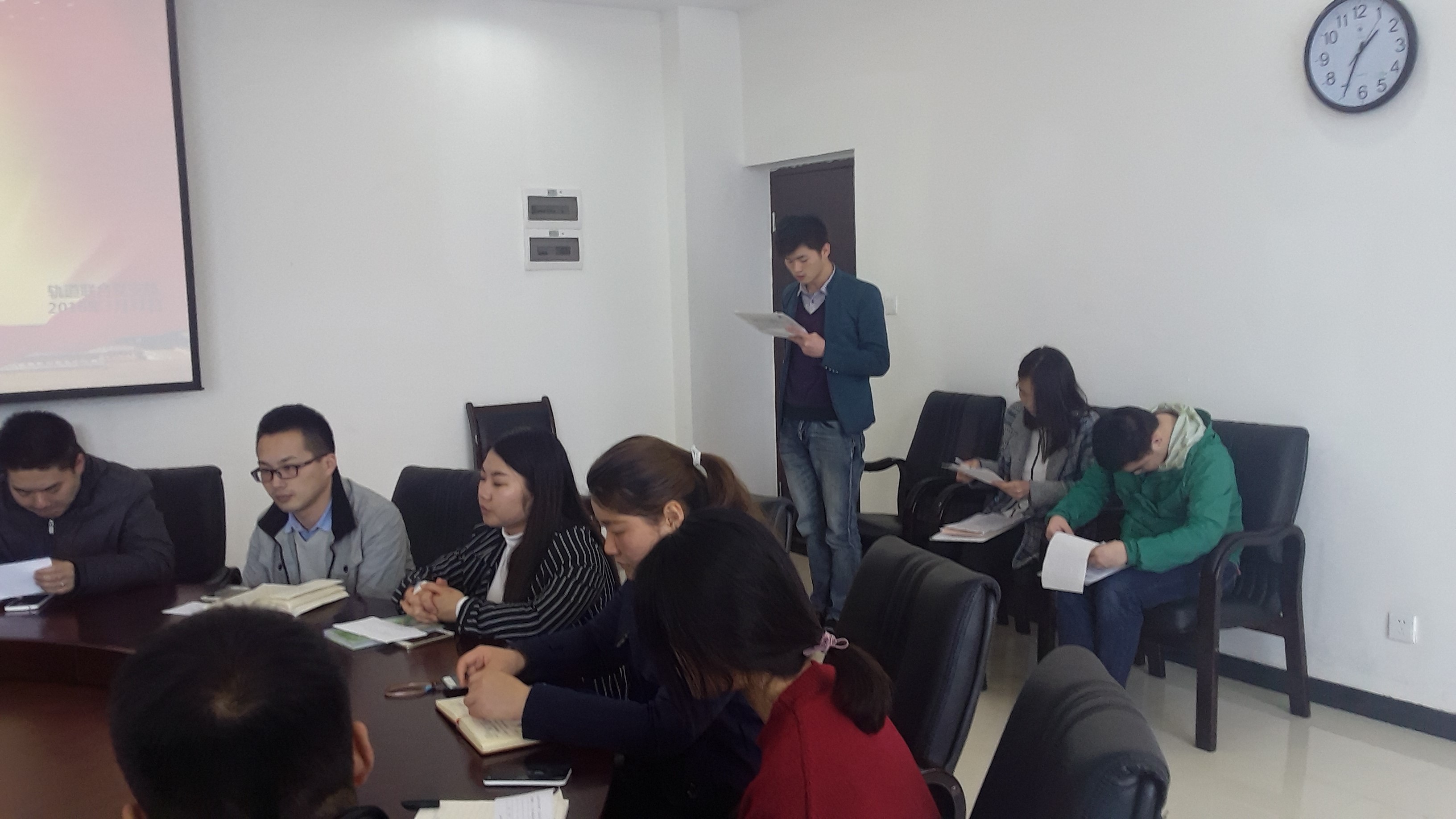 轨道联合党支部召开发展预备党员大会