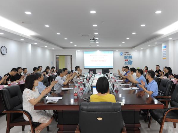 beat365英国官网网站与重庆交运集团启动校企合作工作 积极服务重庆交通运输产业和经济社会发展