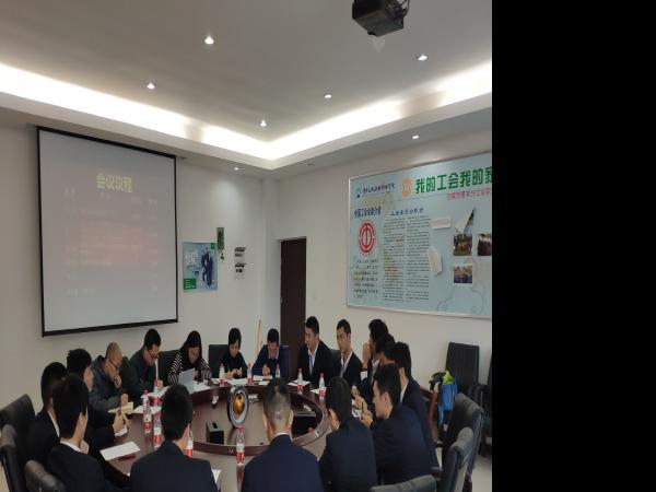 beat365英国官网网站学院举行2014级优秀毕业生座谈会
