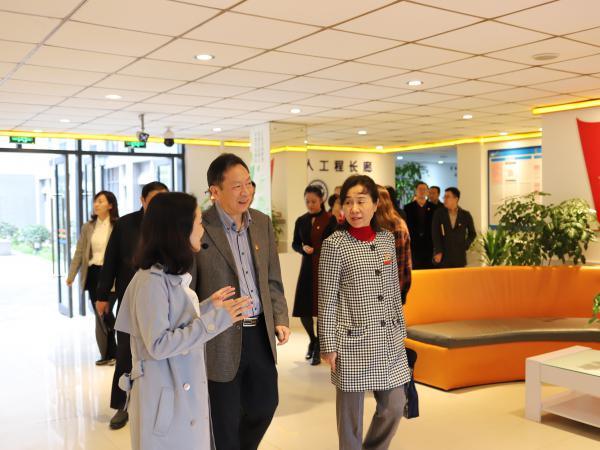 beat365英国官网网站党委书记彭超率队到重庆工程职业技术学院调研“三全育人”工作
