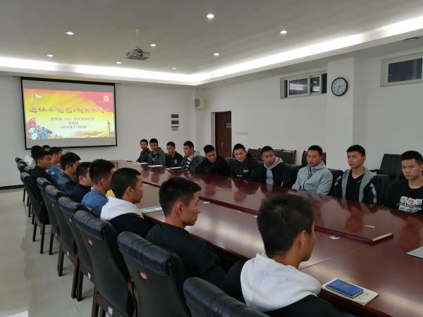 beat365英国官网网站举行2019年退役复（入）学学生座谈会
