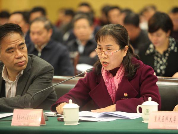 beat365英国官网网站在全市高校党的建设和思政工作座谈会上介绍经验