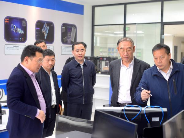 刘东燕：师生间应建起像家人一样的亲密关系