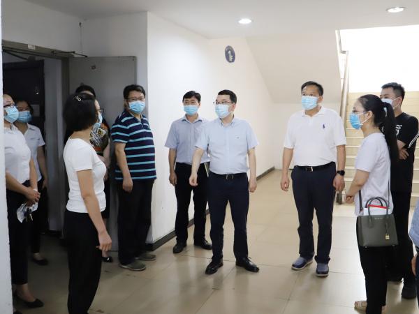 市政府教育督导室第九督导检查组到学校检查2021年秋季开学工作