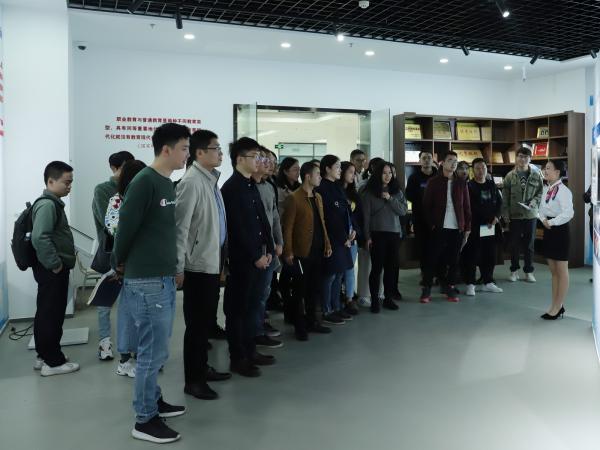 beat365英国官网网站开展2021年新进教职工集中培训