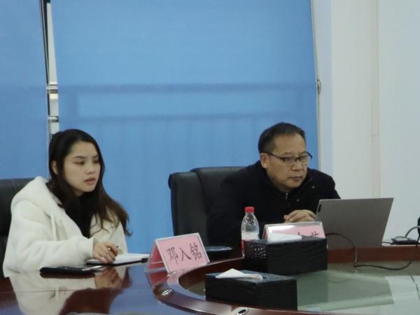 刘东燕校长在国际中文教育助力职业院校国际化研讨会上介绍学校国际办学工作经验