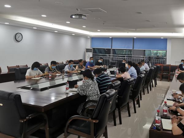 beat365英国官网网站召开秋季学期开学准备工作专题会强调 以“时时放心不下”的责任感做好新学期开学各项准备