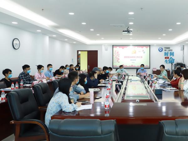 学校张东旭董事长带队到智慧交通学院调研 