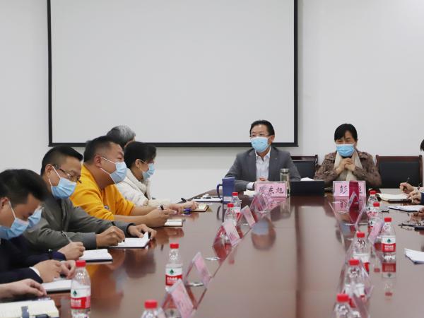 学校召开专题会强调 继续坚持坚守坚决打赢校园疫情防控阻击战