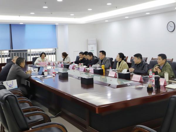 学校与重庆瑞佳达科技公司、重庆红江机械公司召开校企合作洽谈会