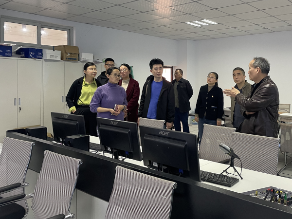 成都铁路局党校重庆培训部领导到beat365官网检查指导成铁“2+1”订单班教学工作