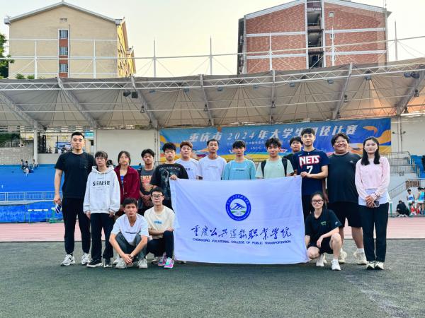 beat365官网喜获全市大学生田径比赛百米冠军等多项大奖
