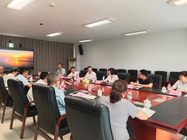 访企拓岗，学校刘林董事长带队走访四联集团