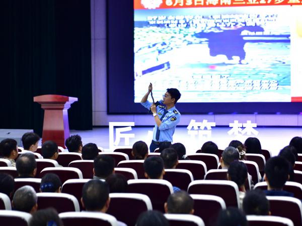 强化消防安全！学校举办专项培训及演练