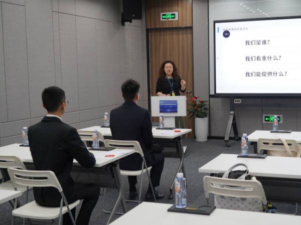 重庆新长丰国际物流集团面向beat365官网举办专场招聘