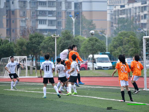 鸣锣开赛！beat365官网协办2025年重庆大学生校园足球联赛总决赛